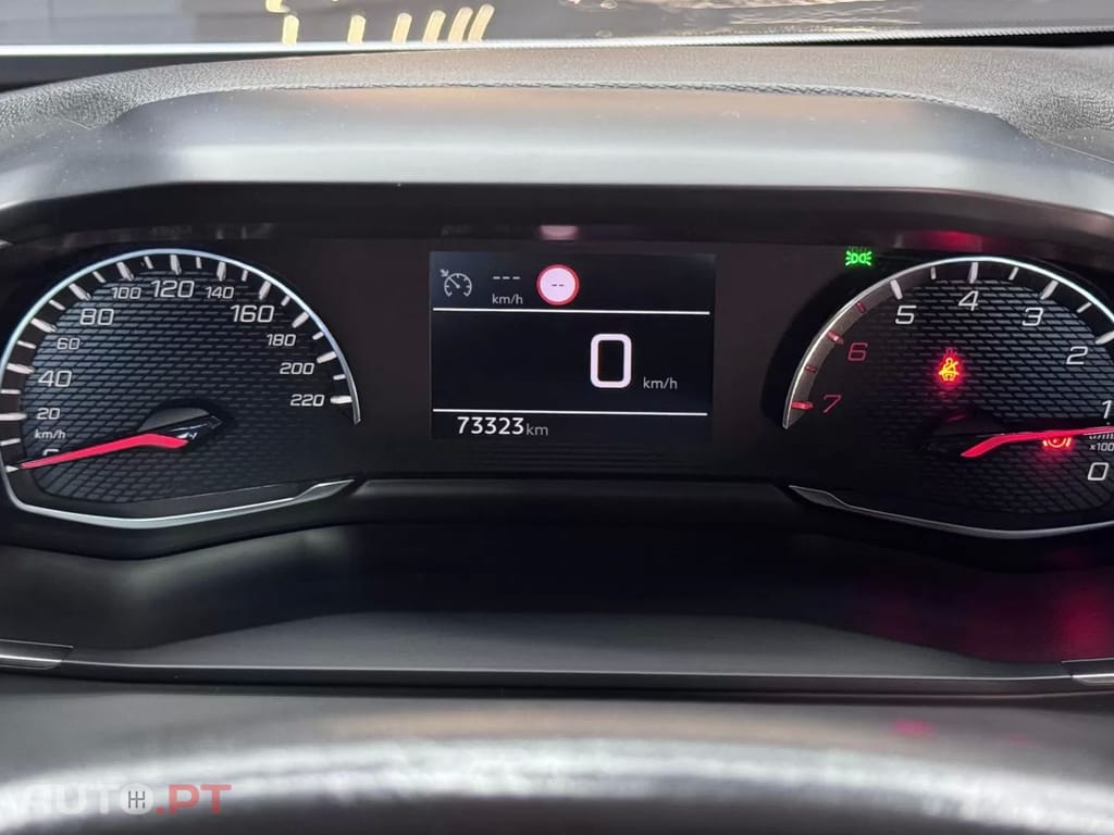 Peugeot 2008 1.2 PureTech Allure Pack