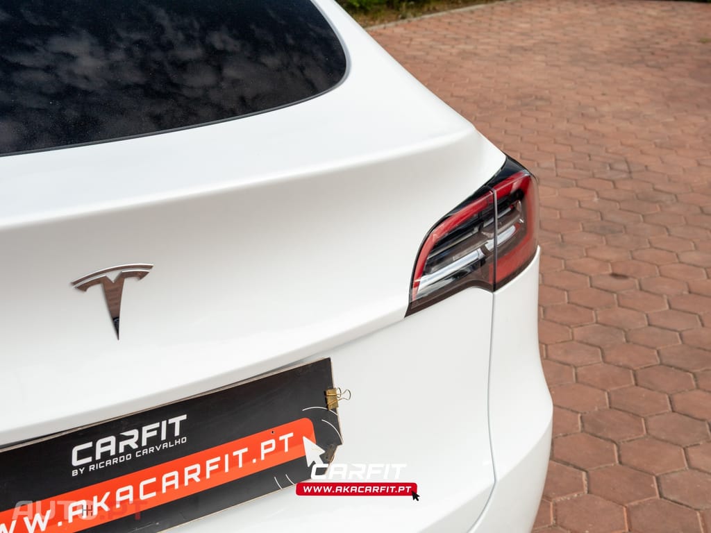 Tesla Model Y Long Range Tração Integral — fotografia 8