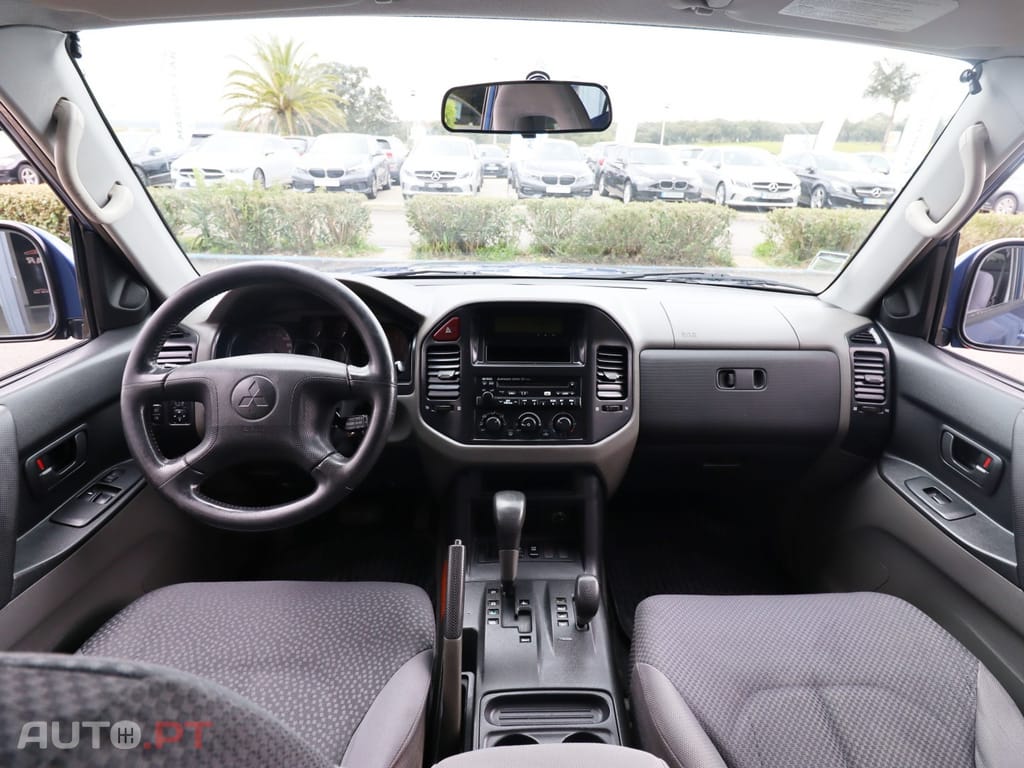 Mitsubishi Pajero 3.2 DI-D GLS ABS+CA