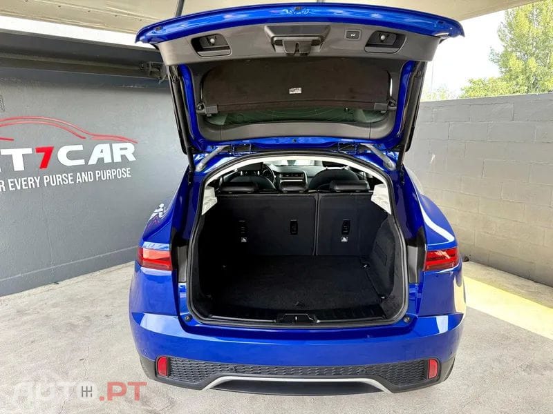 Jaguar E-Pace 2.0 i4D R-Dynamic S AWD Aut.