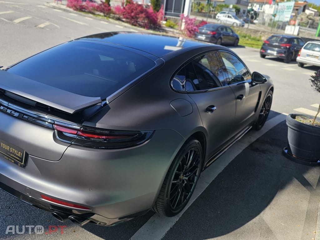 Porsche Panamera 4 E-Hybrid