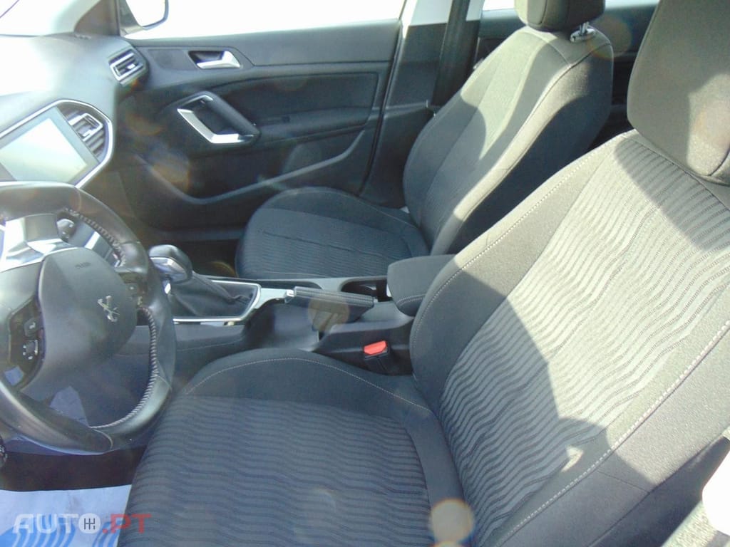 Peugeot 308 SW 1.2 PureTech Style