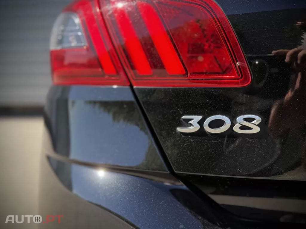 Peugeot 308 BlueHDi FAP 130 EAT8 Stop & Start Active Pack