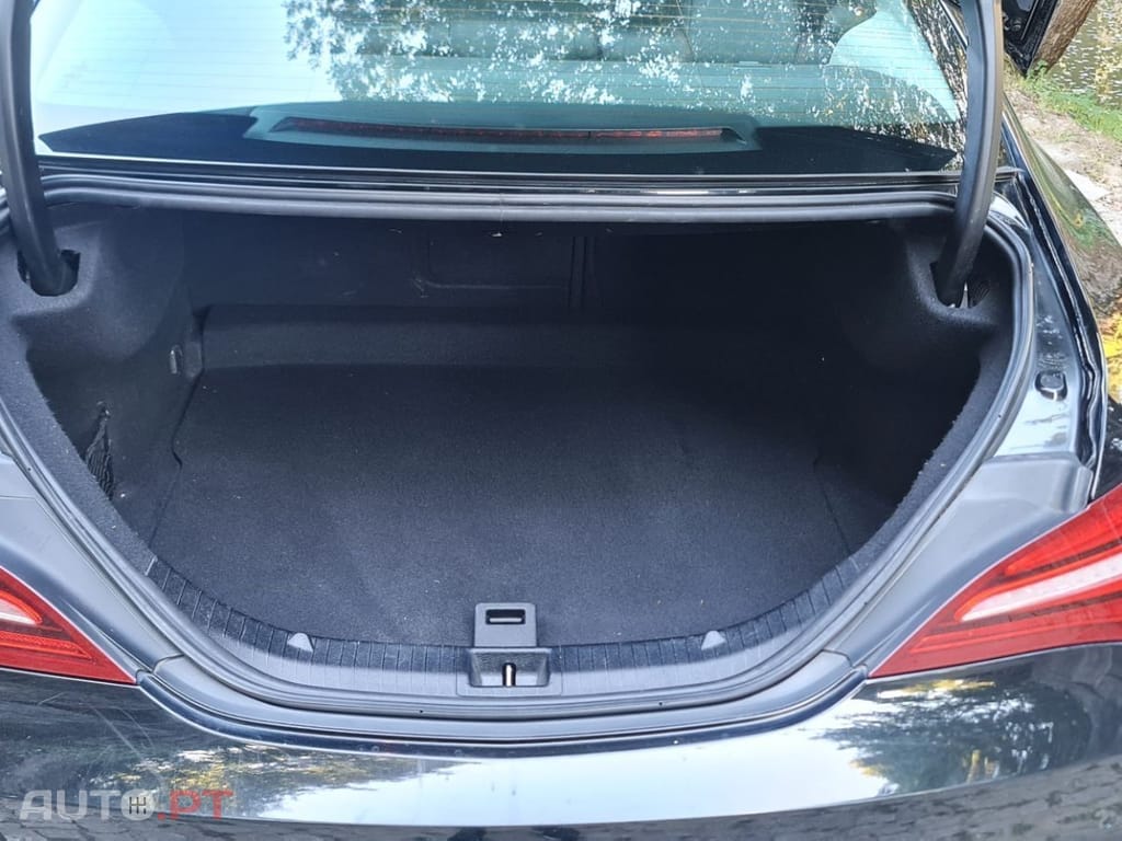 Mercedes-Benz CLA 180 d AMG Line