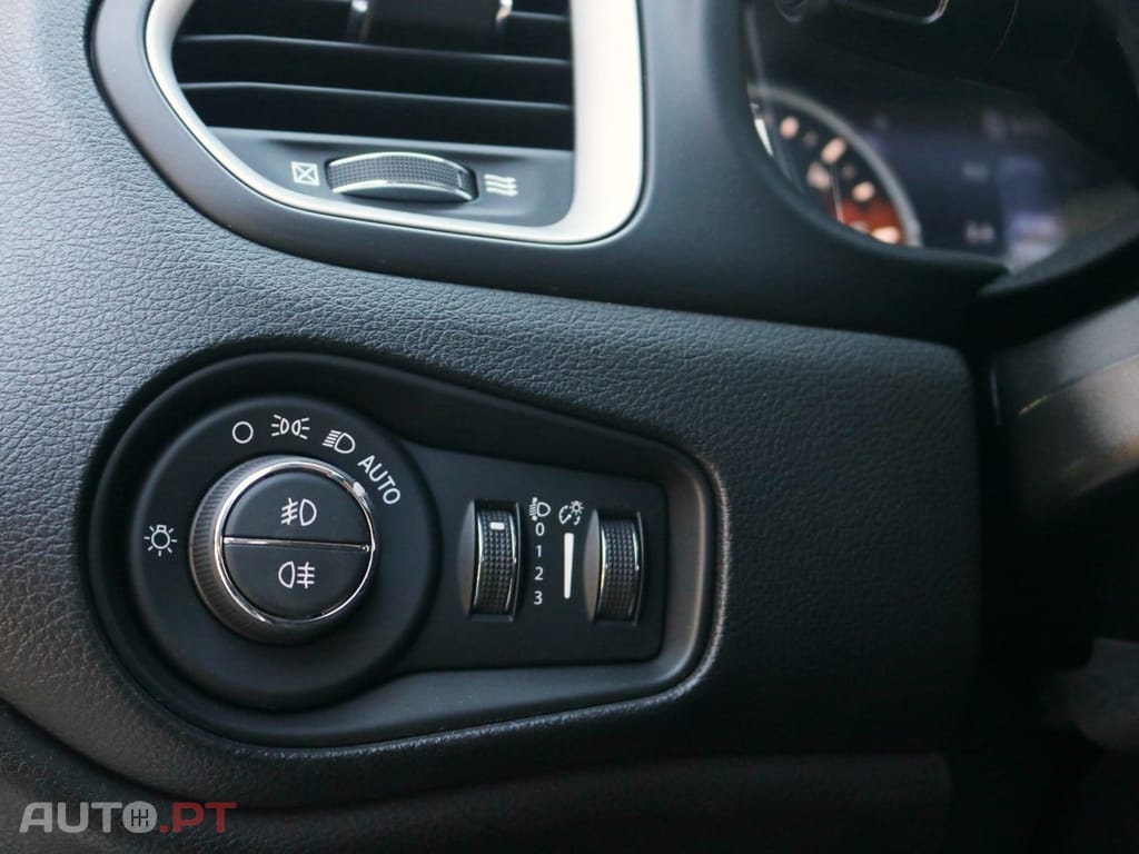 Jeep Renegade 1.6 MJD Limited DCT