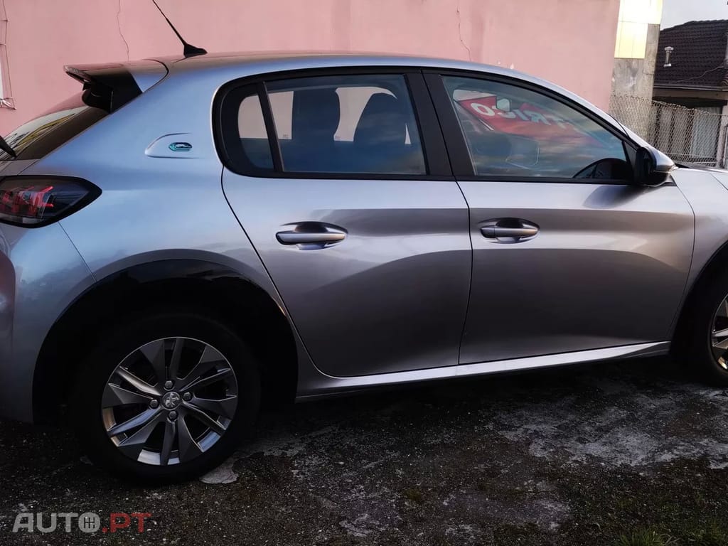 Peugeot E-208 50 kWh Active Pack