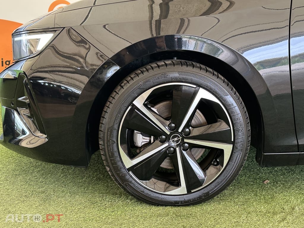 Opel Astra Sports Tourer 1.2 T GS Line Aut.