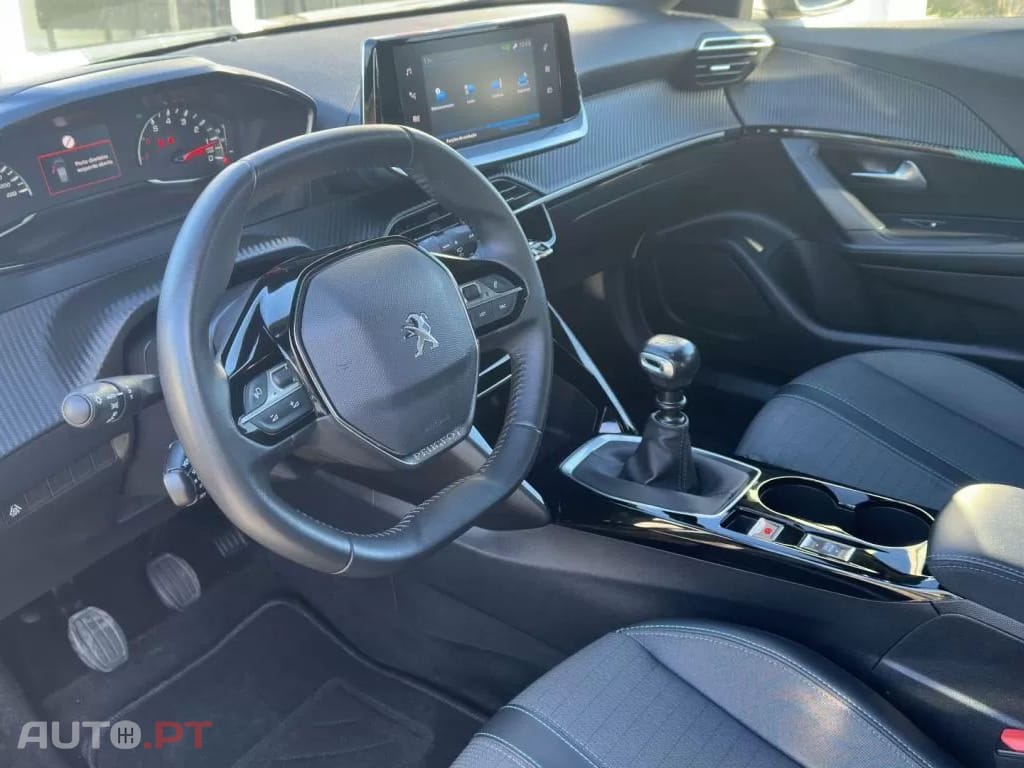Peugeot 2008 1.2 PureTech Allure Pack