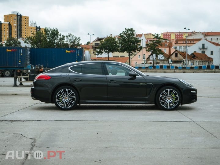 Porsche Panamera S e-Hybrid