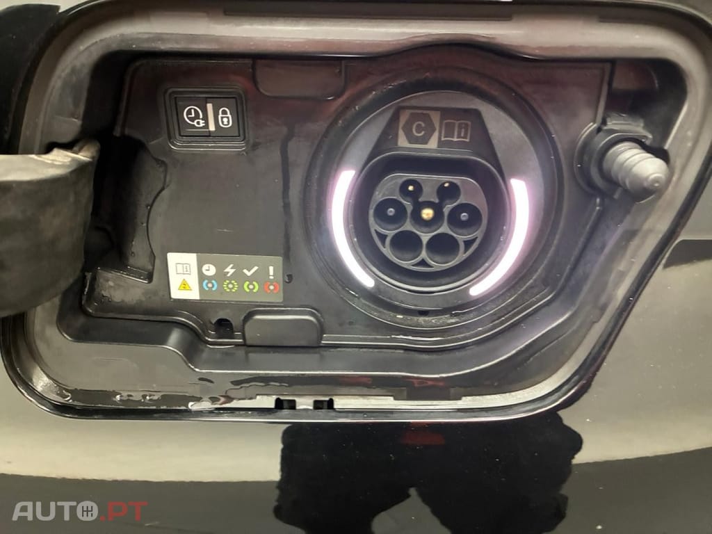 Peugeot 3008 1.6 Hybrid Allure Pack e-EAT8