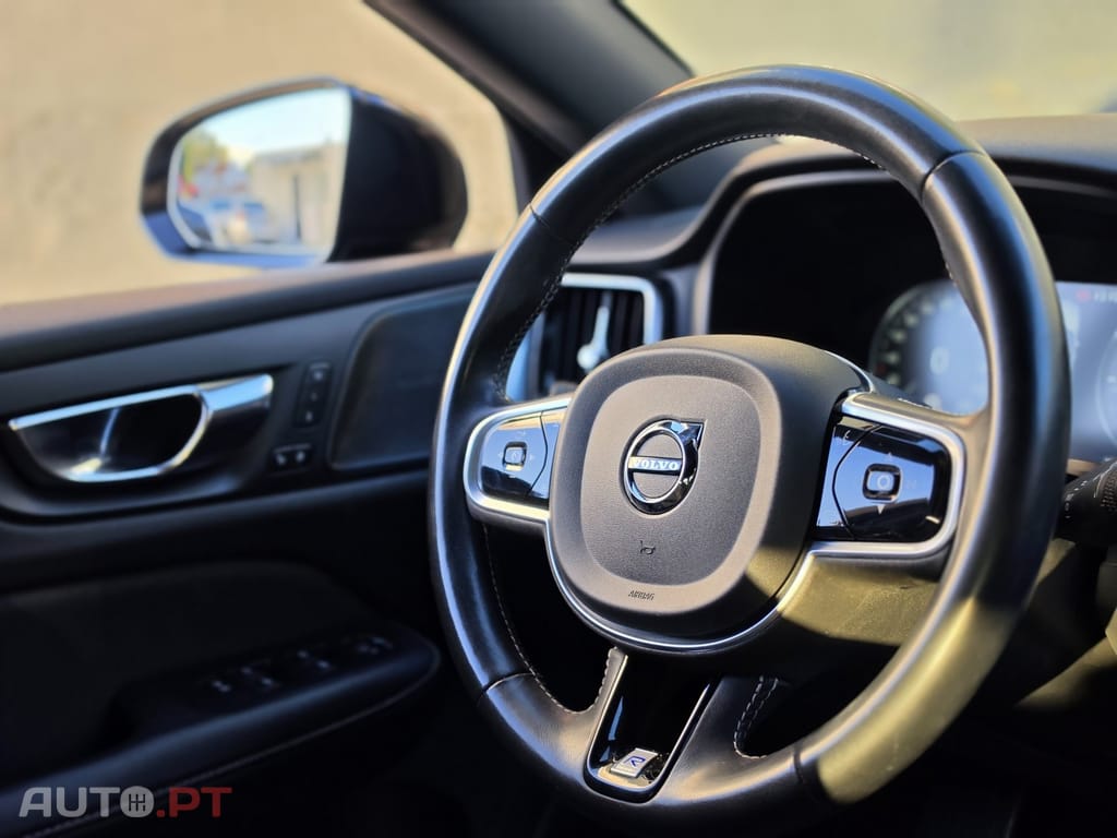 Volvo V60 2.0 D4 R-Design Momentum Geartronic