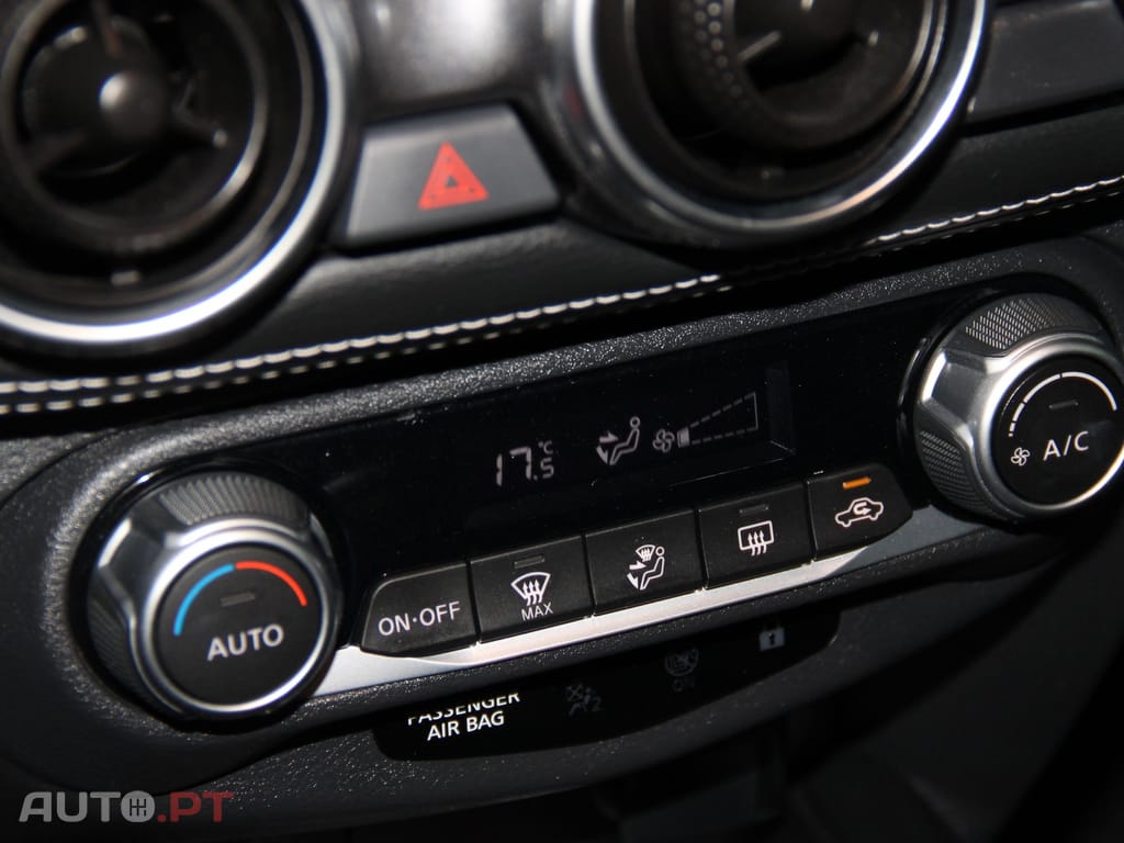 Nissan Juke 1.0 DIG-T Acenta — fotografia 11