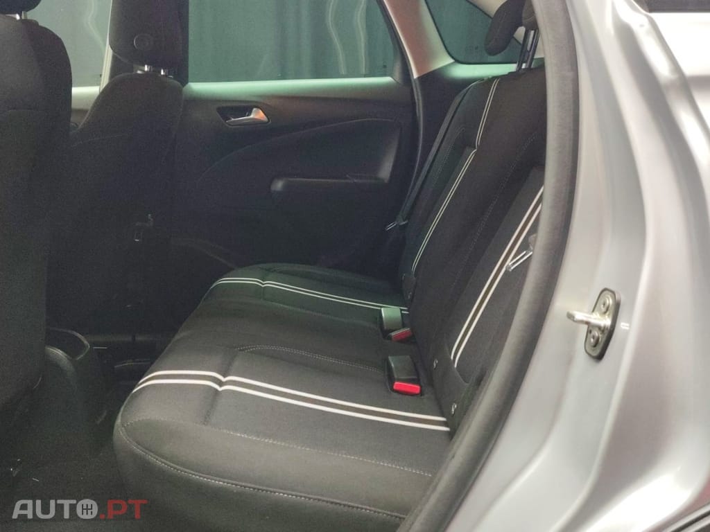 Opel Crossland 1.2 T Elegance