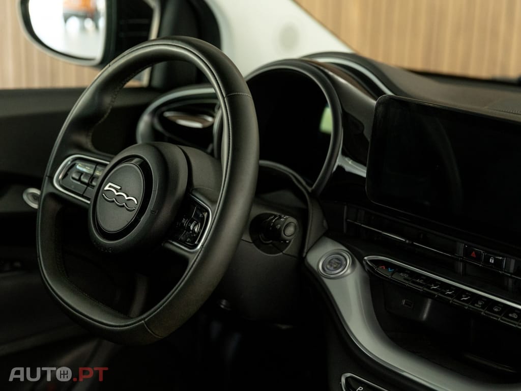 Fiat 500e 3+1 42 kWh