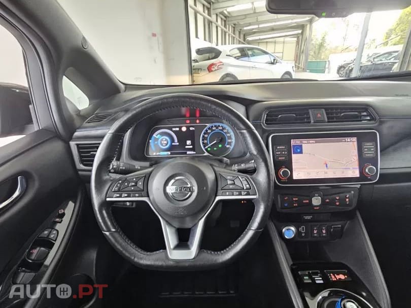 Nissan Leaf N-Connecta Full Led