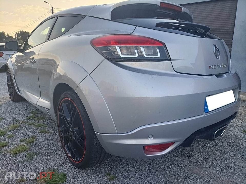 Renault Mégane Coupe 2.0 T 16V RS