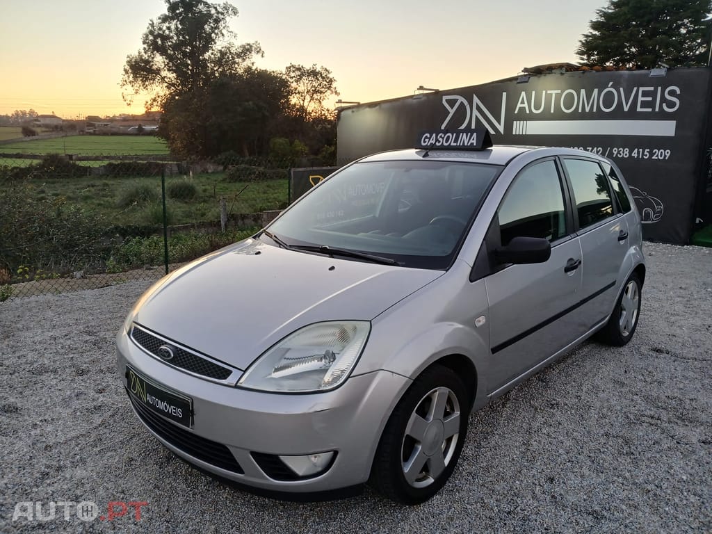 Ford Fiesta 1.25 Poucos Kms
