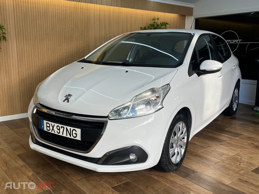 Peugeot 208 Peugeot 208 Hdi Pack Premium 100cv
