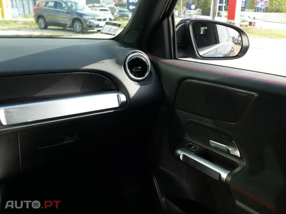 Mercedes-Benz GLB 180 d AMG Line