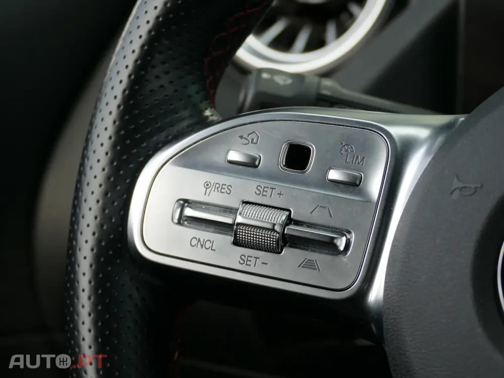 Mercedes-Benz EQA 250 AMG Line