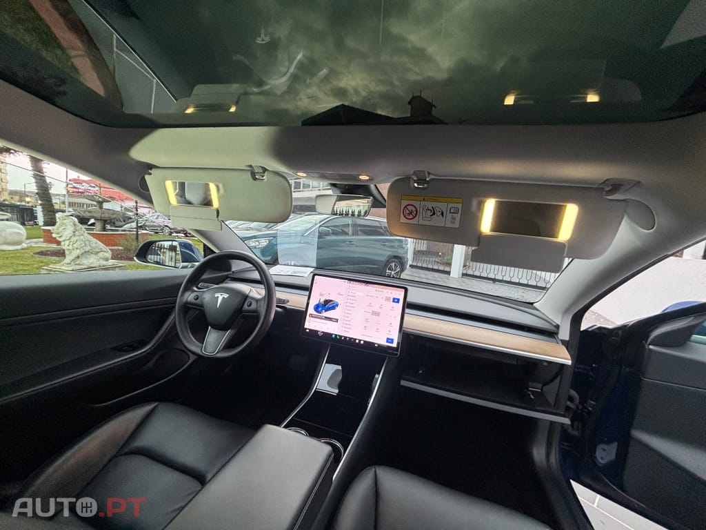 Tesla Model 3 Standard Range Plus RWD