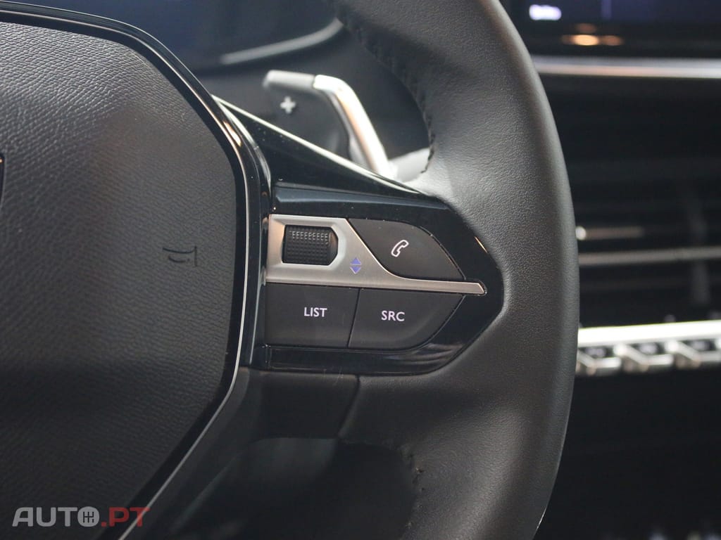 Peugeot 208 1.2 Hybrid Allure e-DCS6