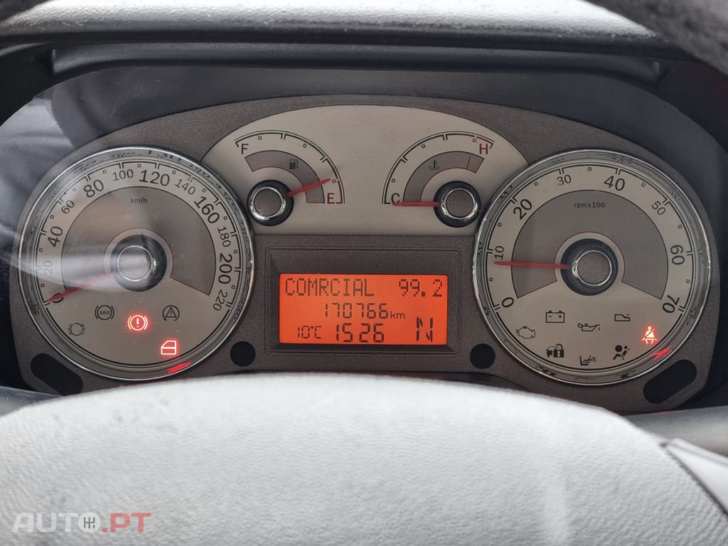 Fiat Linea 1.3 M-Jet Emotion Dualogic