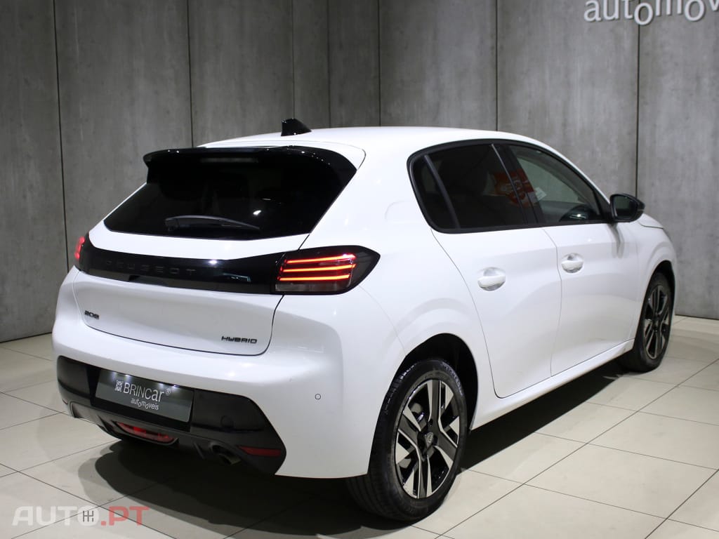 Peugeot 208 1.2 Hybrid Allure e-DCS6