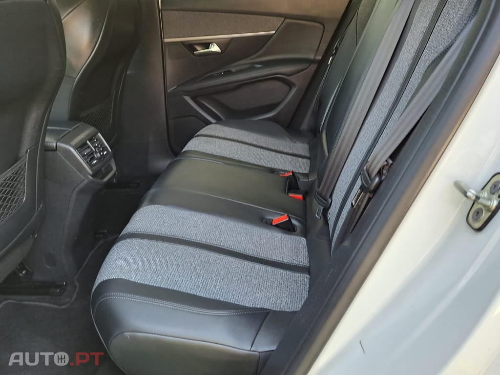 Peugeot 3008 HDI Allure cx Automática