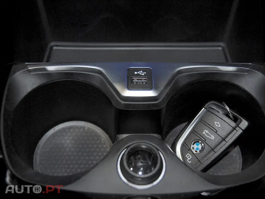 BMW 216 d Pack Desportivo M