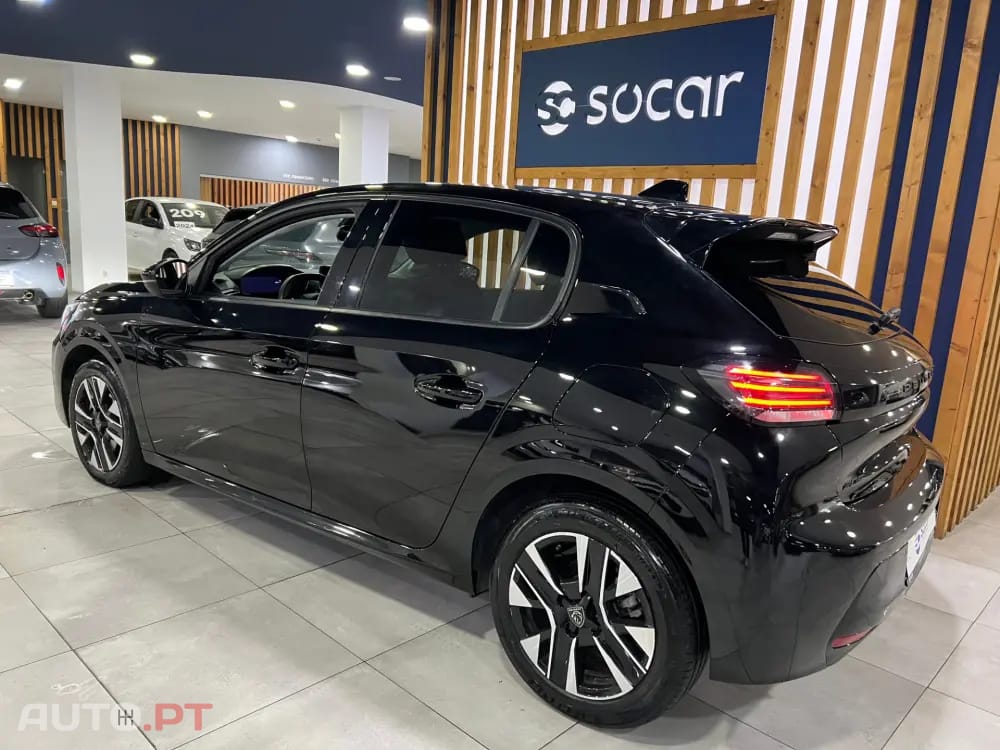 Peugeot 208 1.2 Hybrid Allure e-DCS6