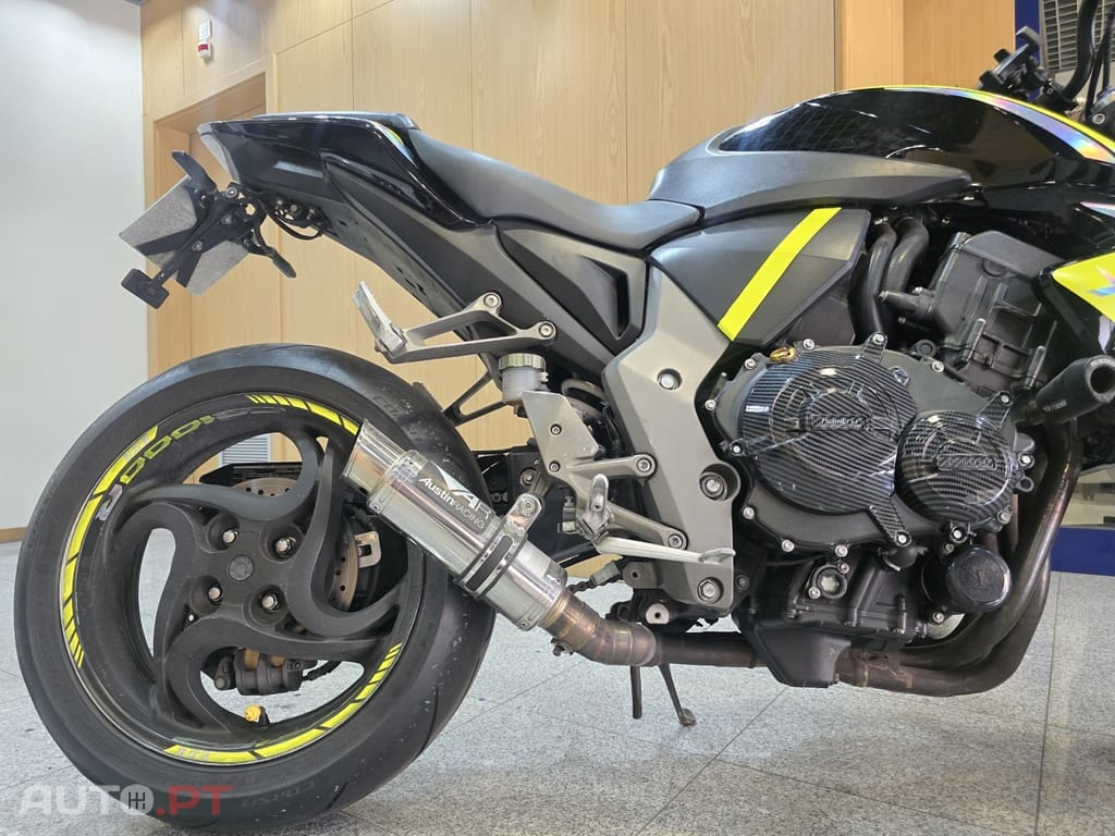 Honda CB black edition