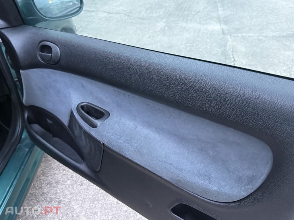 Peugeot 206 1.4 16V XS