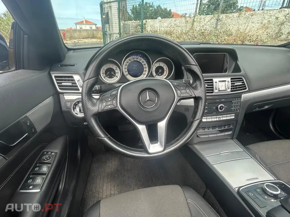 Mercedes-Benz E 220 BlueTEC Auto