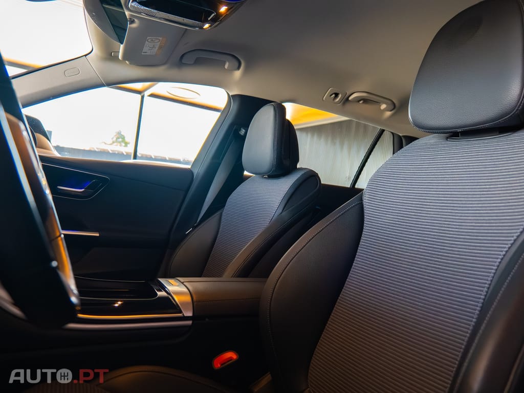 Mercedes-Benz C 300 e T 9G-TRONIC Avantgarde Advanced