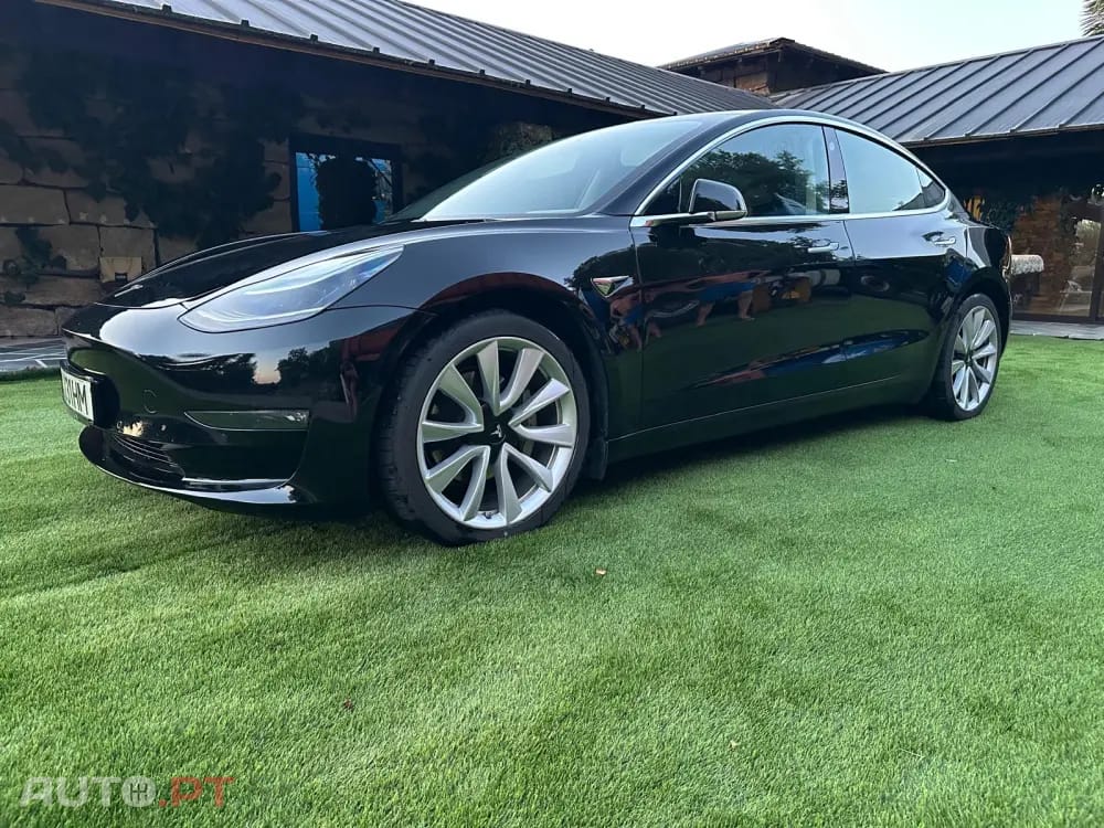 Tesla Model 3 Long Range AWD Dual Motor