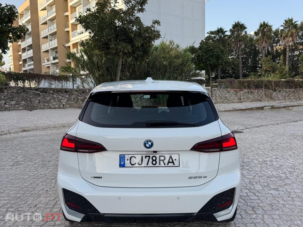 BMW 225 Xe xdrive m sport