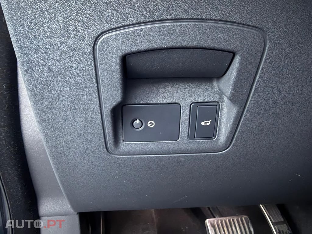 Land Rover Velar 2.0 D200 AWD Dynamic SE