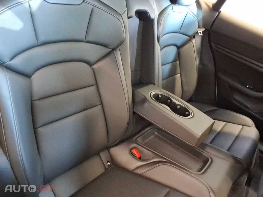 Porsche Taycan Standard
