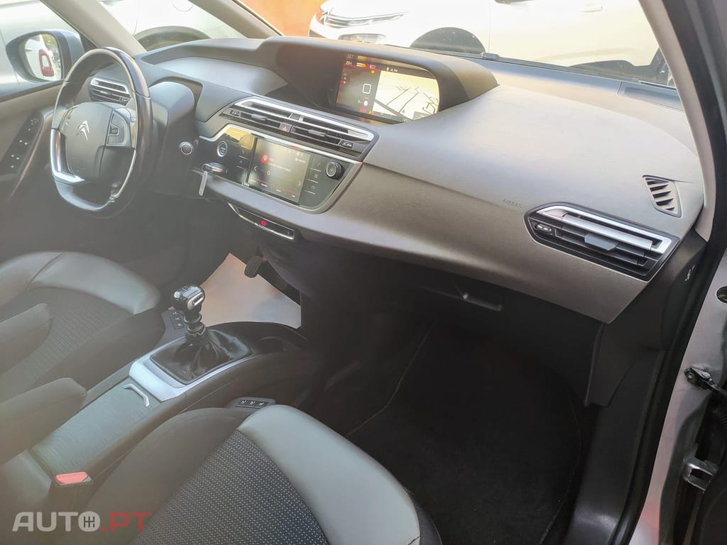 Citroen C4 SpaceTourer 1.5 BlueHDI Shine( 7 Lug)