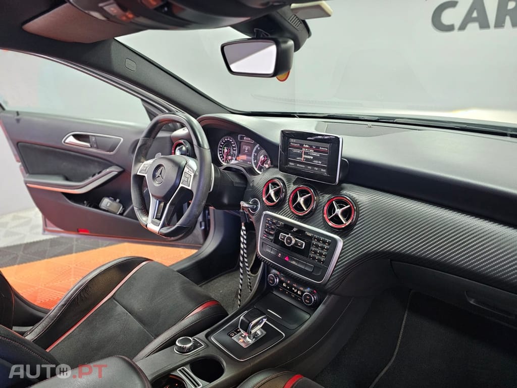 Mercedes-Benz A 45 AMG 4-Matic