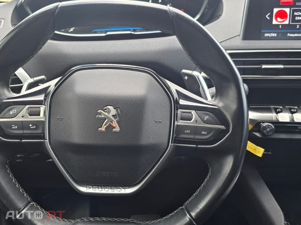 Peugeot 3008 1.5 BlueHDi Active Pack EAT8