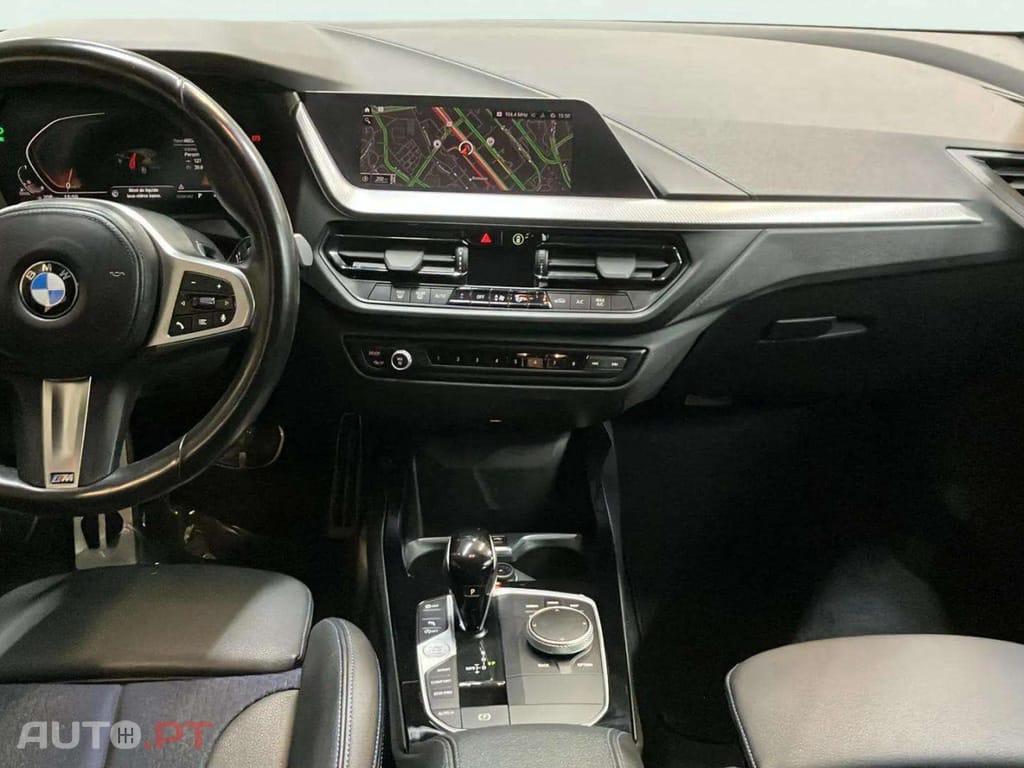 BMW 116 d Pack Desportivo M Auto