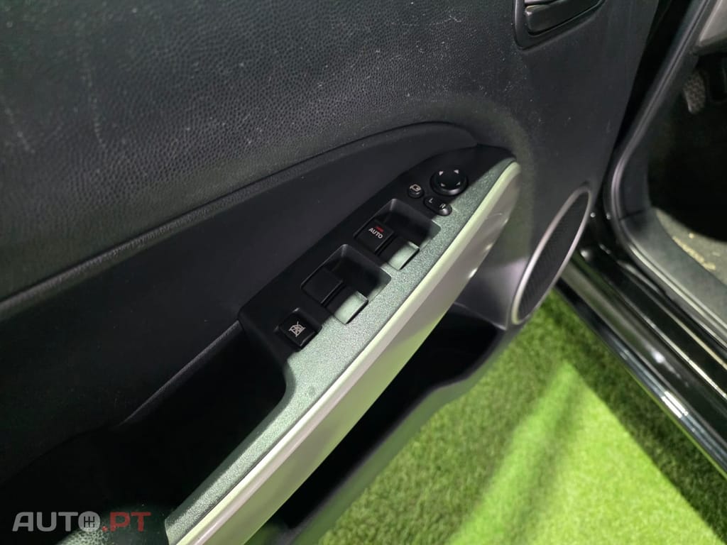 Mazda 2 1.3 MZR Sport