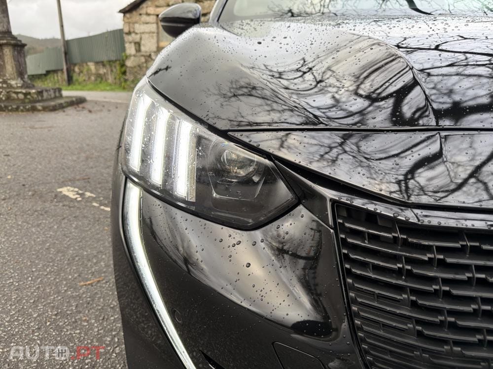 Peugeot E-208 50 kWh GT Pack