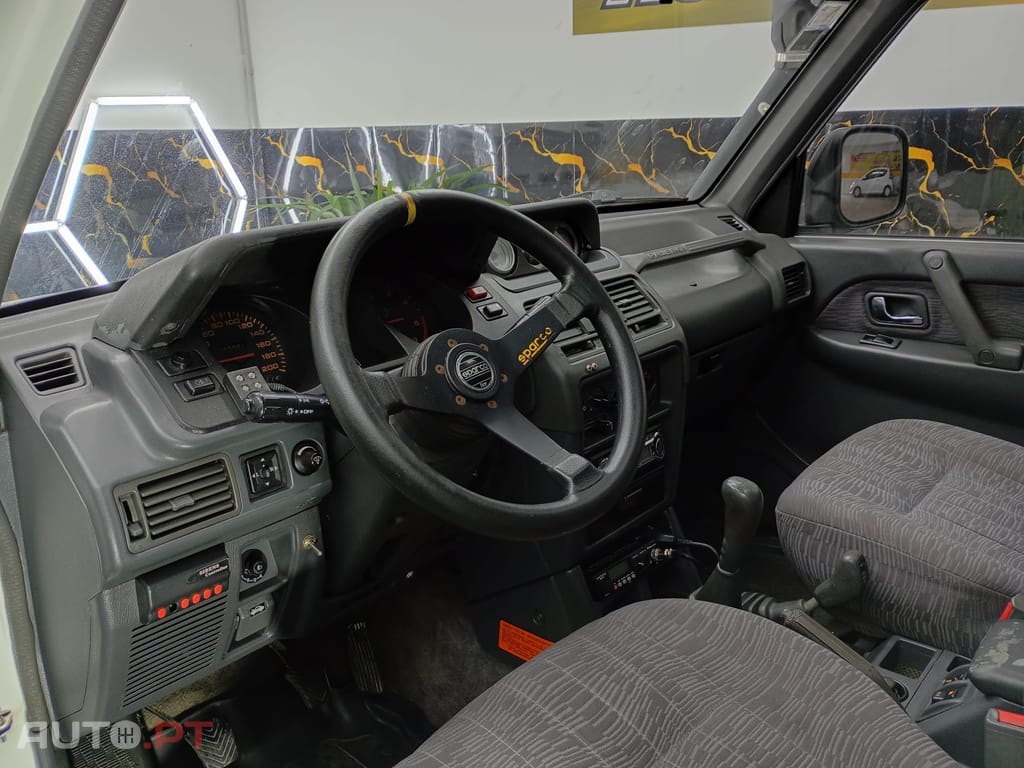 Mitsubishi Pajero 2.5 TDi GLS