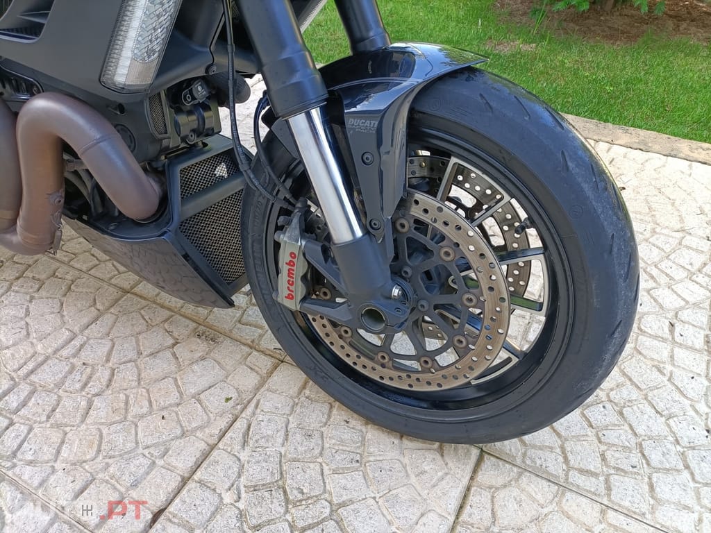 Ducati Diavel 1200 CROMO ABS COM EXTRAS LIQUIDAÇÃO DE STOCK - PREÇOS PROMOCIONAIS 5 DIAS DE PREÇOS INCRÍVEIS