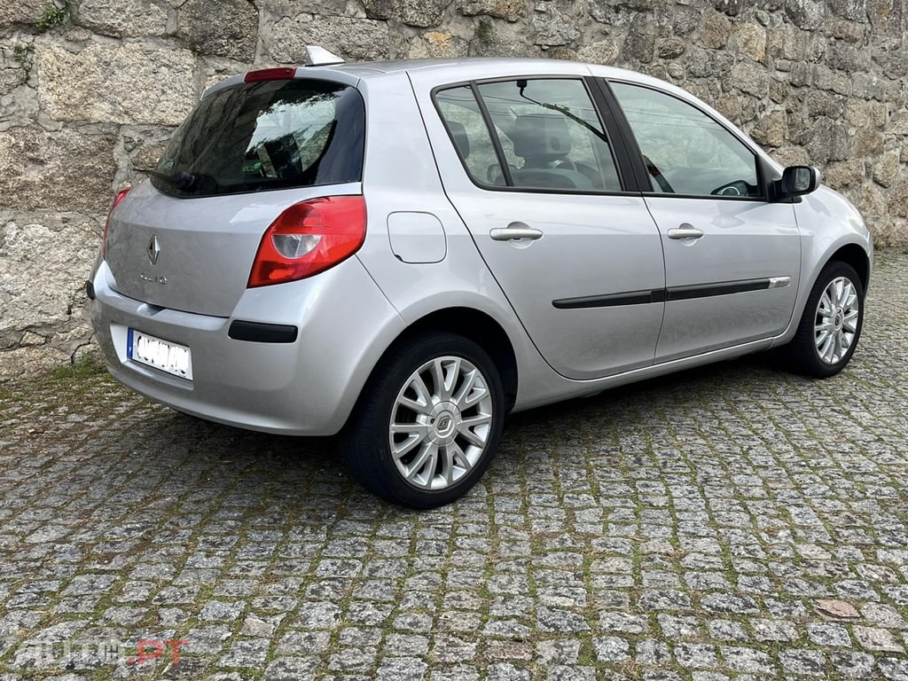 Renault Clio 1.2 16v RIP CURL