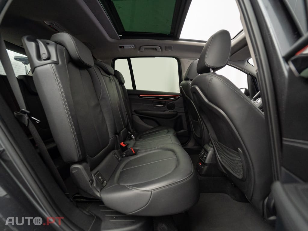 BMW 218 i 7L Line Luxury Auto