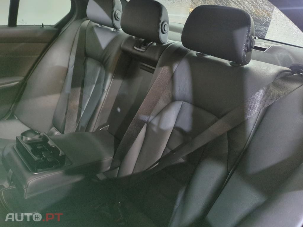 BMW 320 e Corporate Edition Auto